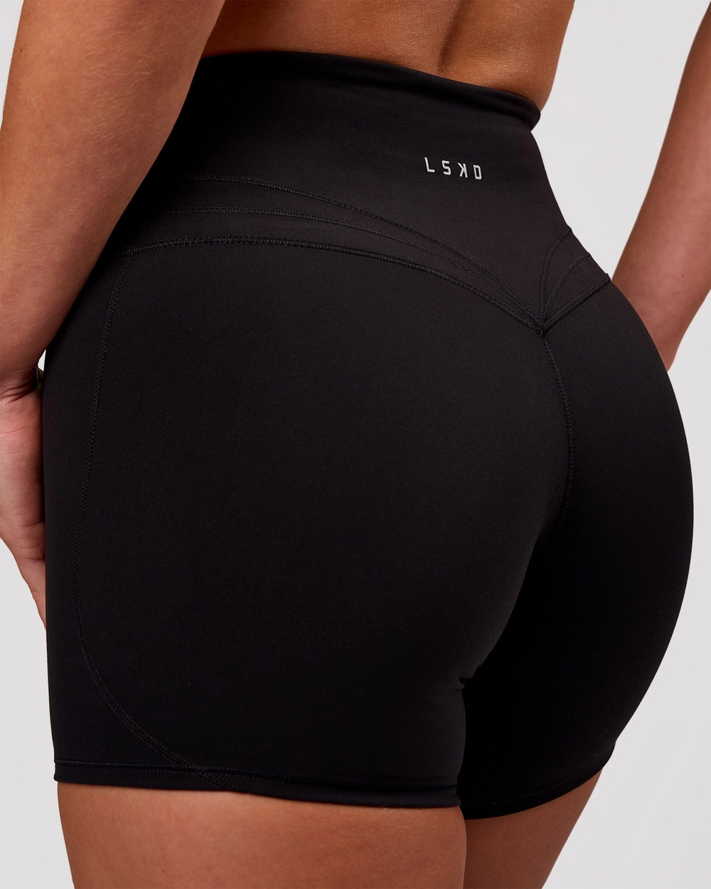Luxe V-Contour High-Rise 4" Short - Black